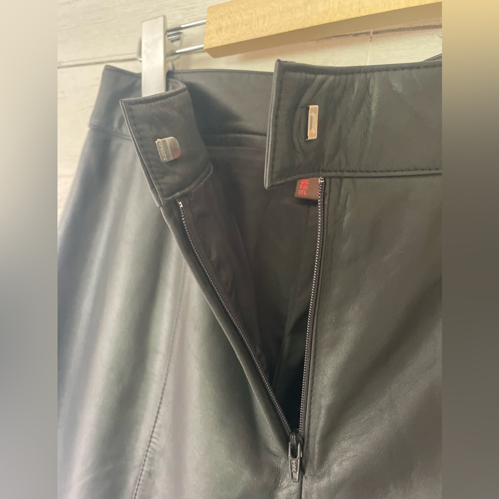Danier black leather zip leg high waisted 
Slight flare sleek and gorgeous sz 4 - Picture 6 of 12